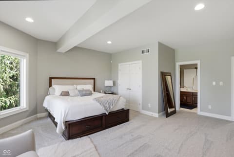 Photo of 9238 Treasure Point, Indianapolis, IN