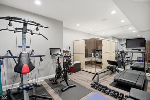 Photo of 9238 Treasure Point, Indianapolis, IN