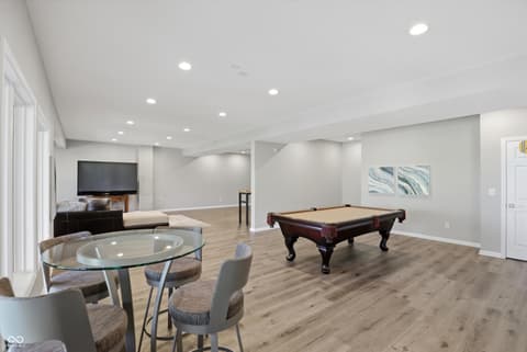 Photo of 9238 Treasure Point, Indianapolis, IN
