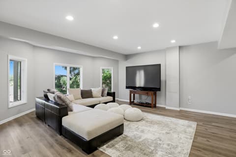 Photo of 9238 Treasure Point, Indianapolis, IN