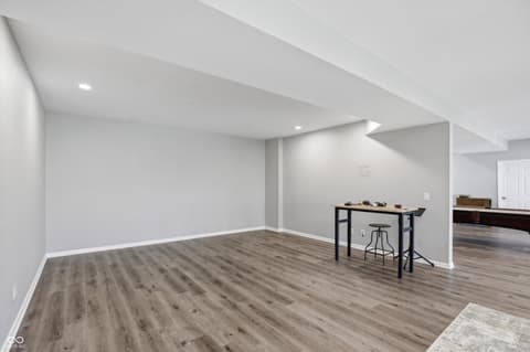 Photo of 9238 Treasure Point, Indianapolis, IN