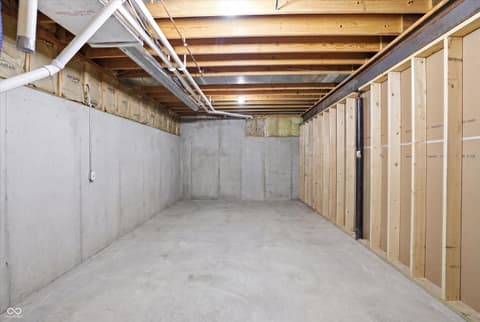 Photo of 9238 Treasure Point, Indianapolis, IN