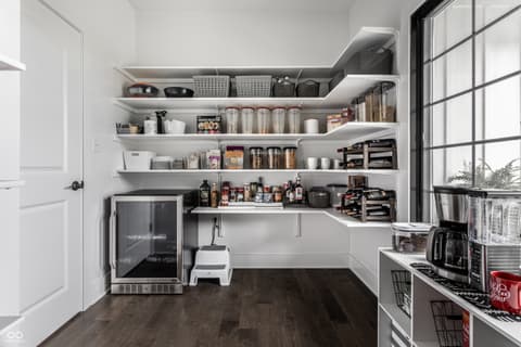 Pantry — 195 N 300 W, Lebanon, IN