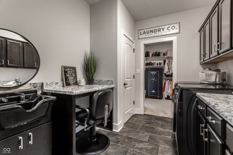 Laundry room at 195 N 300 W, Lebanon, IN
