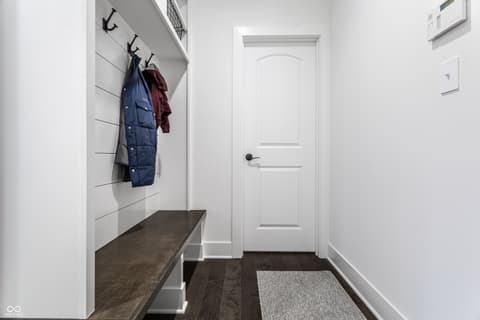 Laundry room at 195 N 300 W, Lebanon, IN