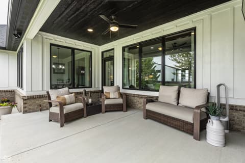Outdoor living area at 195 N 300 W, Lebanon, IN
