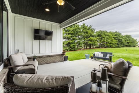 Outdoor living area at 195 N 300 W, Lebanon, IN