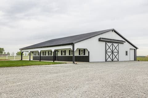 Barn — 195 N 300 W, Lebanon, IN