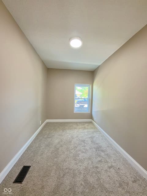 Photo of 616 Main Street, Shelbyville, IN