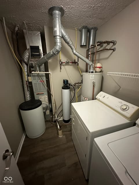 Laundry room at 2200 Shadowbrook Drive, Plainfield, IN