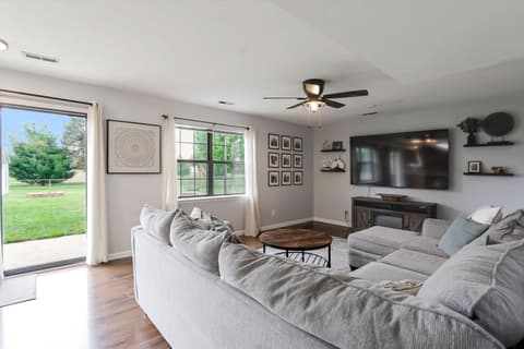 Photo of 613 N White Ash Court, Mooresville, IN