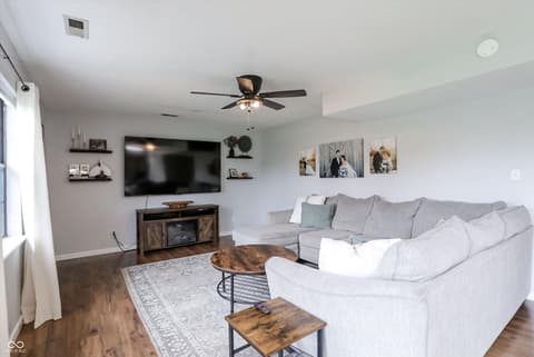 Photo of 613 N White Ash Court, Mooresville, IN