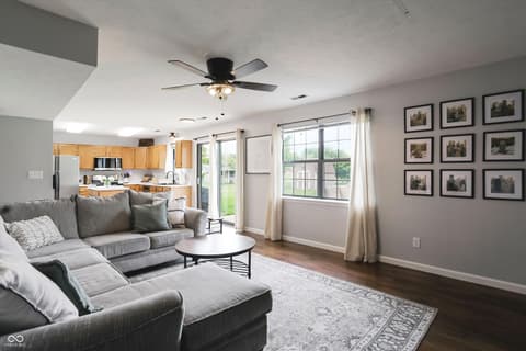 Photo of 613 N White Ash Court, Mooresville, IN