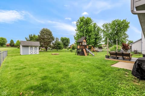 Photo of 613 N White Ash Court, Mooresville, IN