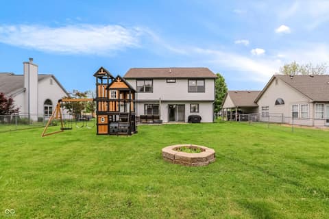 Photo of 613 N White Ash Court, Mooresville, IN