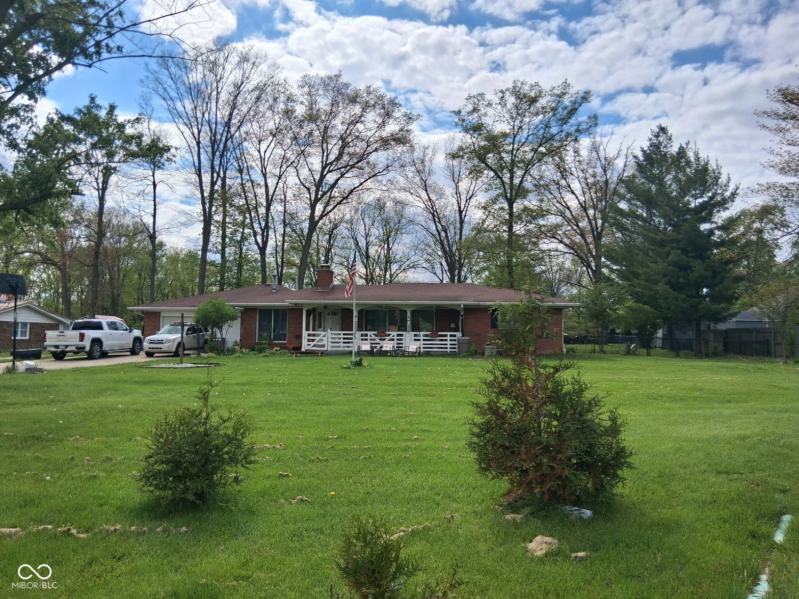 Photo of 27 N Scatterfield Road, Anderson, IN