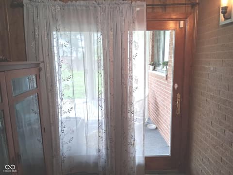 Photo of 27 N Scatterfield Road, Anderson, IN