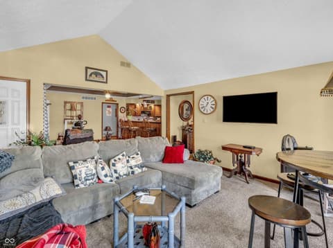 Photo of 103 Weber Court, Franklin, IN