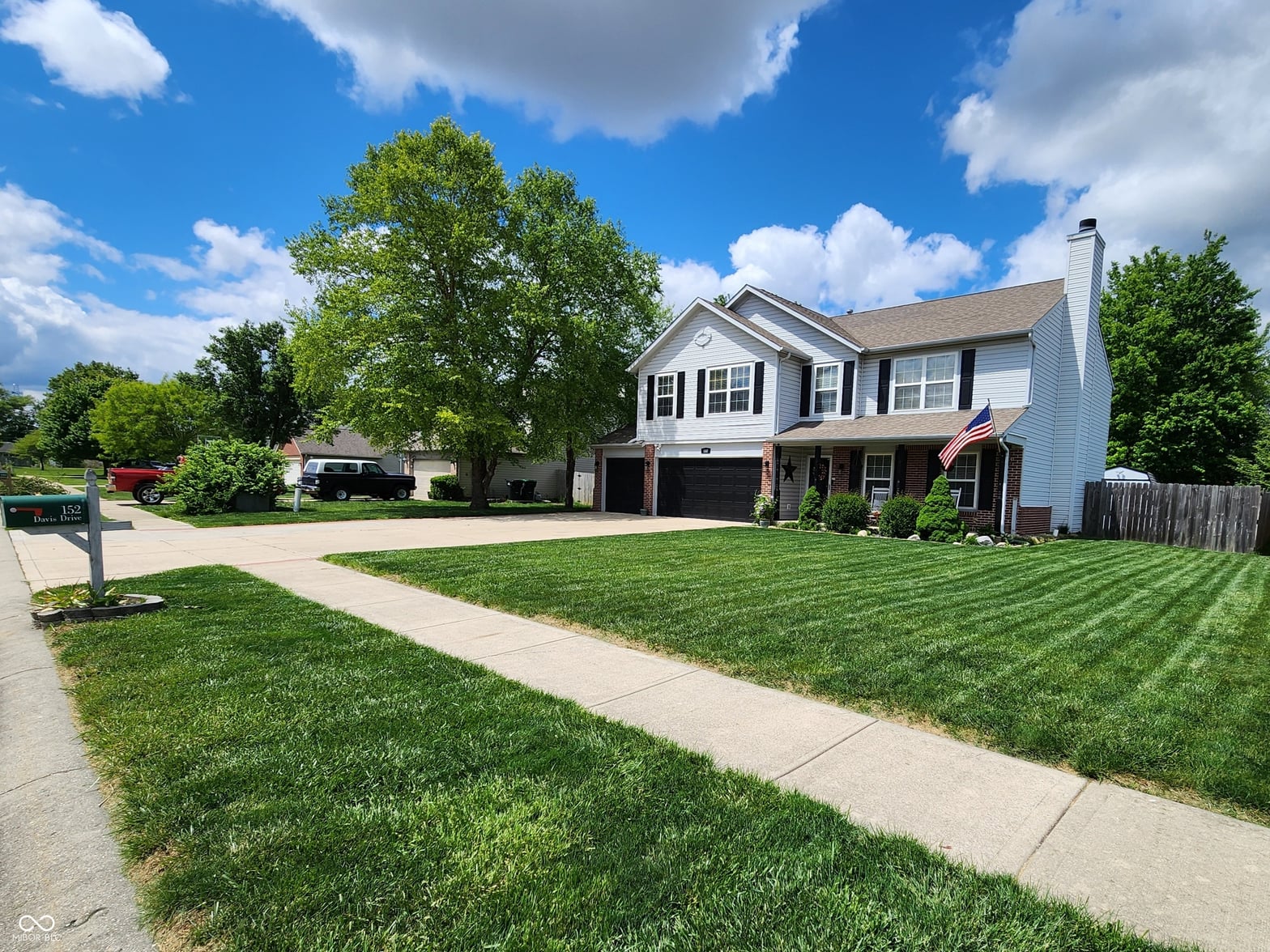 Photo of 152 Davis Drive, Whiteland, IN