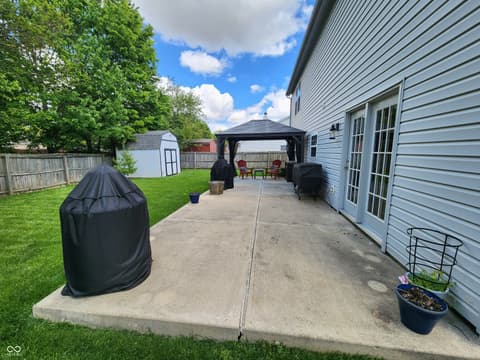 Photo of 152 Davis Drive, Whiteland, IN