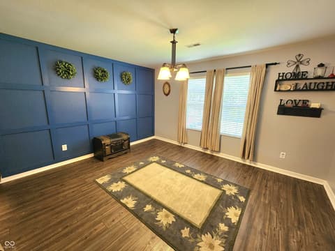 Photo of 152 Davis Drive, Whiteland, IN
