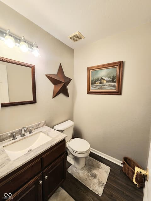Photo of 152 Davis Drive, Whiteland, IN