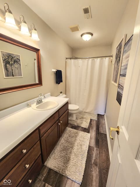 Photo of 152 Davis Drive, Whiteland, IN