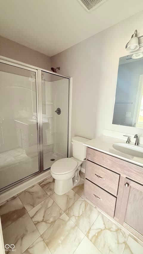 Bathroom at 6933 Bayview Run, McCordsville, IN