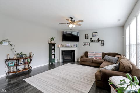 Photo of 8408 Welder Place, Indianapolis, IN