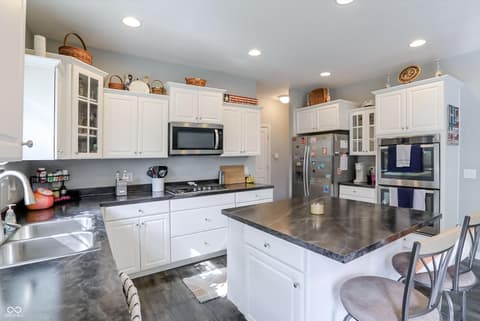 Photo of 8408 Welder Place, Indianapolis, IN