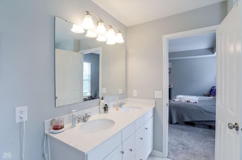 Photo of 8408 Welder Place, Indianapolis, IN