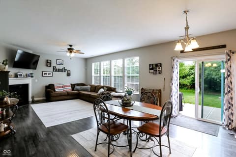 Photo of 8408 Welder Place, Indianapolis, IN
