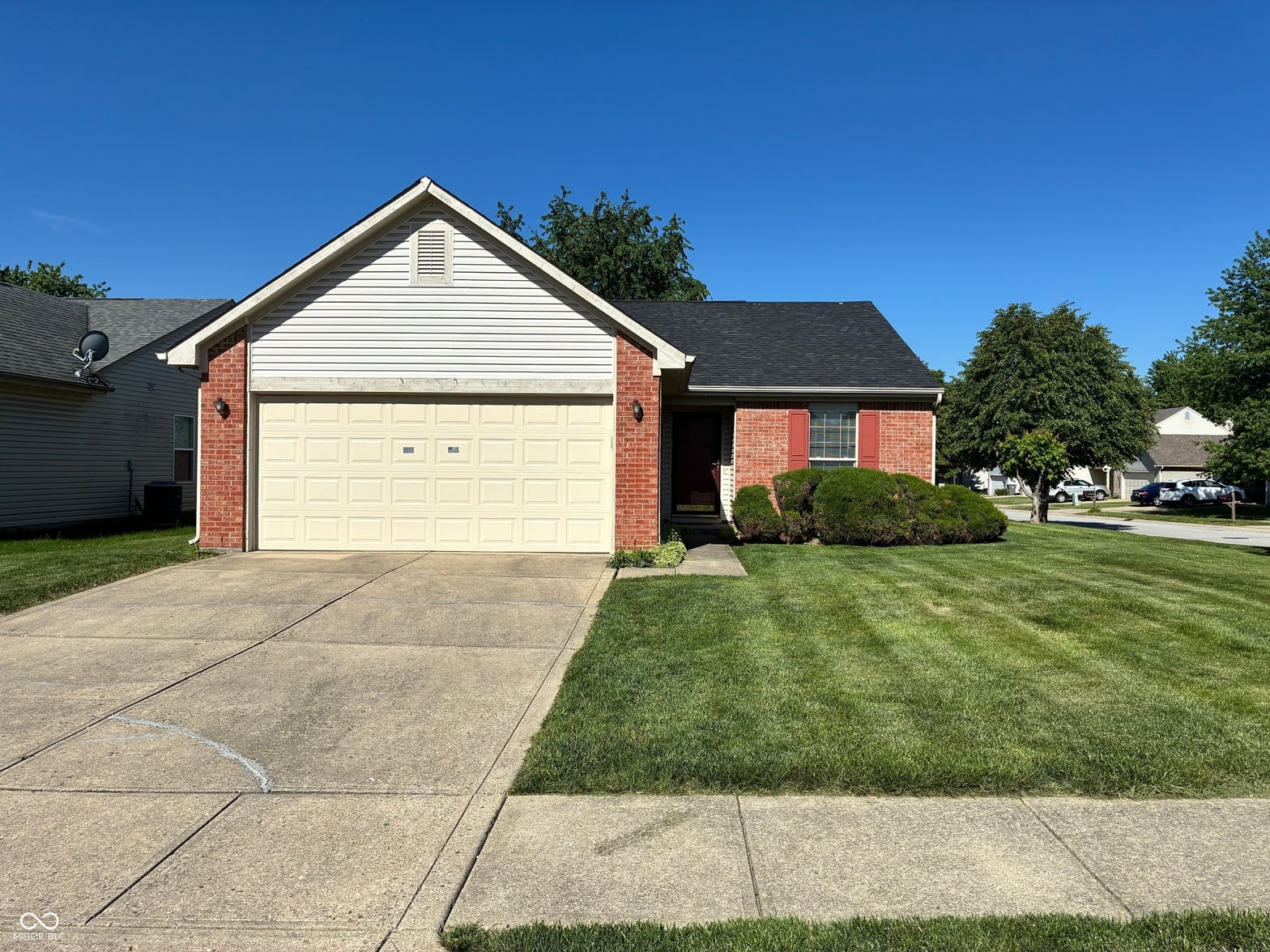 Photo of 8410 Armistead Lane, Indianapolis, IN