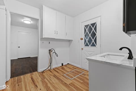 Laundry room at 1532 Weslow Court, Anderson, IN