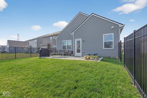 Photo of 6044 Medina Spirit Drive, Indianapolis, IN