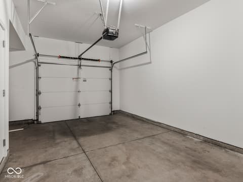 Garage at 1533 Tannery Way, Indianapolis, IN