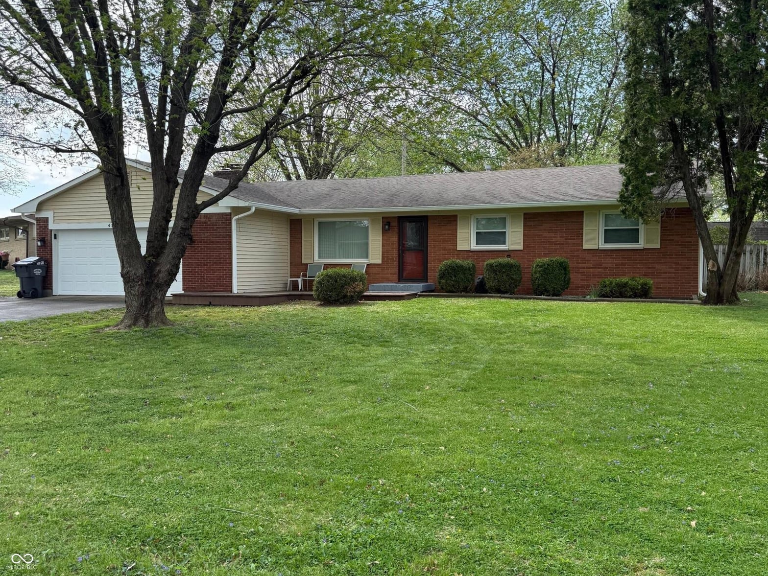 Photo of 480 McCarty Drive, Greenwood, IN