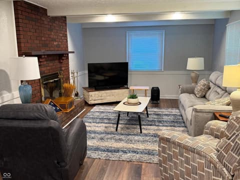 Photo of 480 McCarty Drive, Greenwood, IN