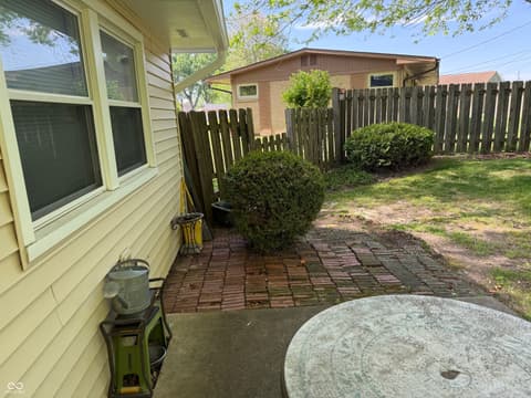 Photo of 480 McCarty Drive, Greenwood, IN