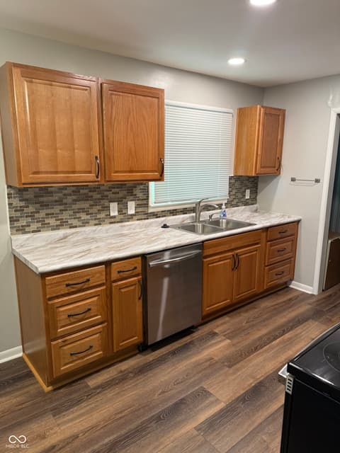 Photo of 480 McCarty Drive, Greenwood, IN