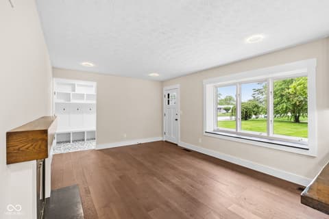 Family room at 2004 Terrace Lane, Lebanon, IN