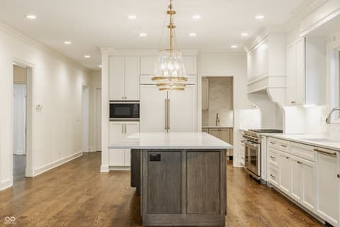 Photo of 7406 Washington Boulevard, Indianapolis, IN
