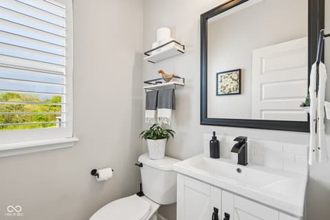 Primary bathroom at 18757 Dooney Court, Noblesville, IN