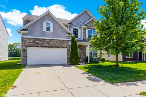 2101 Creek Bank Drive, Columbus, IN 47201
