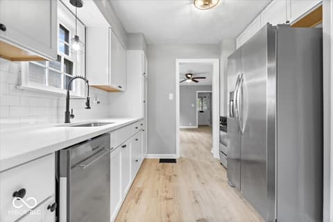 Photo of 844 E Berwyn Street, Indianapolis, IN