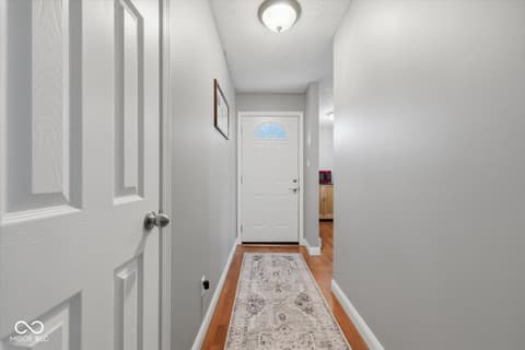Foyer at 1598 S Thompson Road, Shelbyville, IN