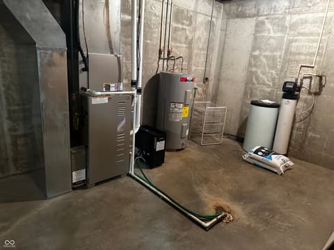 Utility Room — 3522 N Old Us Highway 421, Greensburg, IN