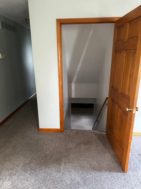 Hallway at 3522 N Old Us Highway 421, Greensburg, IN