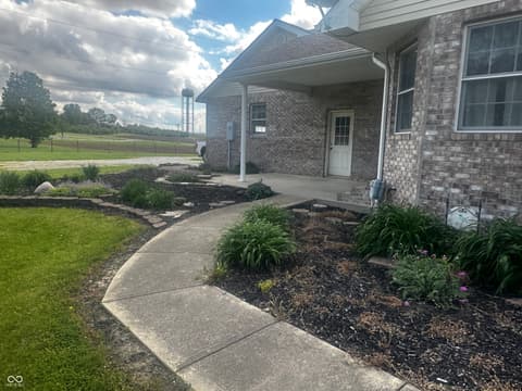 Yard at 3522 N Old Us Highway 421, Greensburg, IN