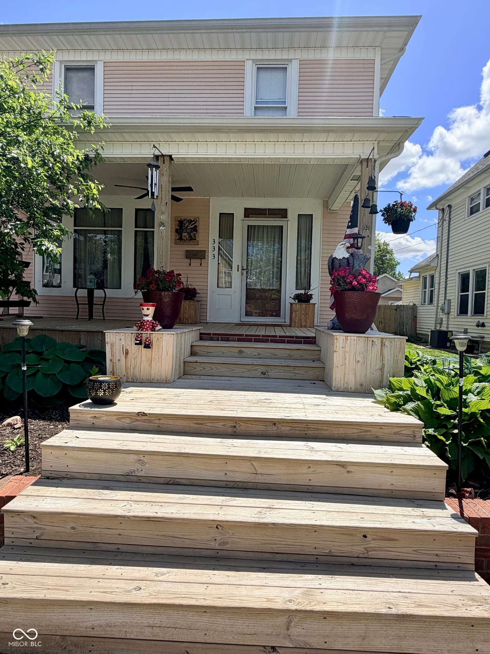 Foyer at 333 W 7th Street, Rushville, IN